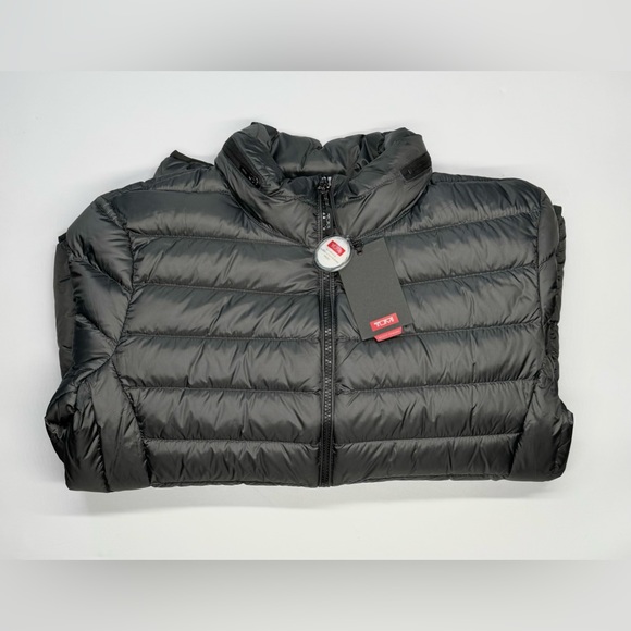 SOLD Tumipax Charlotte Packable Travel Puffer Jacket - Picture 3 of 7